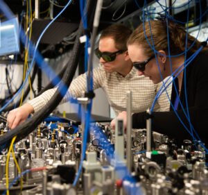 two women working in a lab